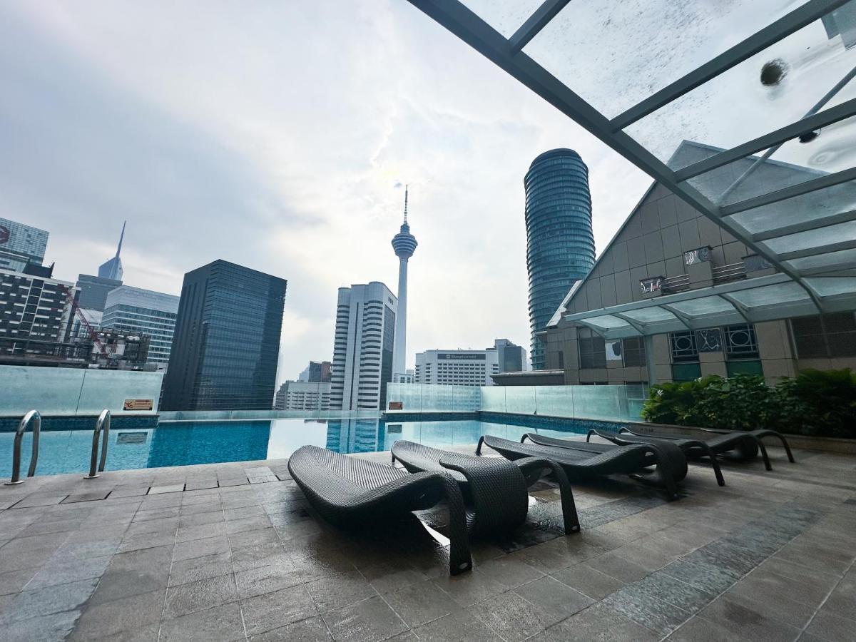 Klcc Suites By Nhb Kuala Lumpur Exterior foto