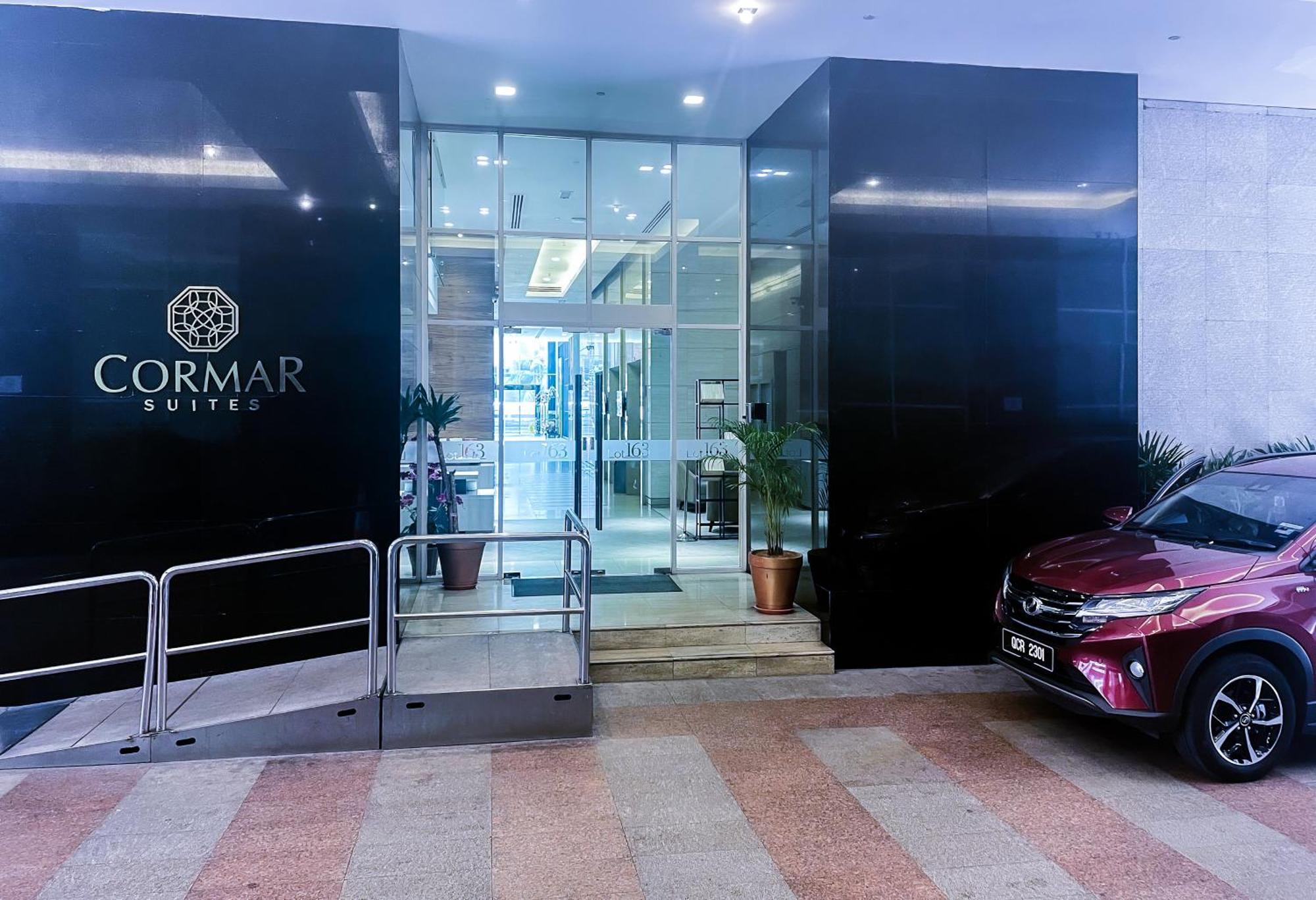 Klcc Suites By Nhb Kuala Lumpur Exterior foto